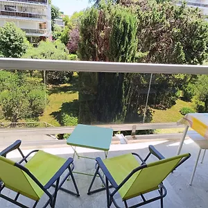 Climatisé à Les Pins Dans Résidence Avec Piscine Appartement Juan-les-Pins